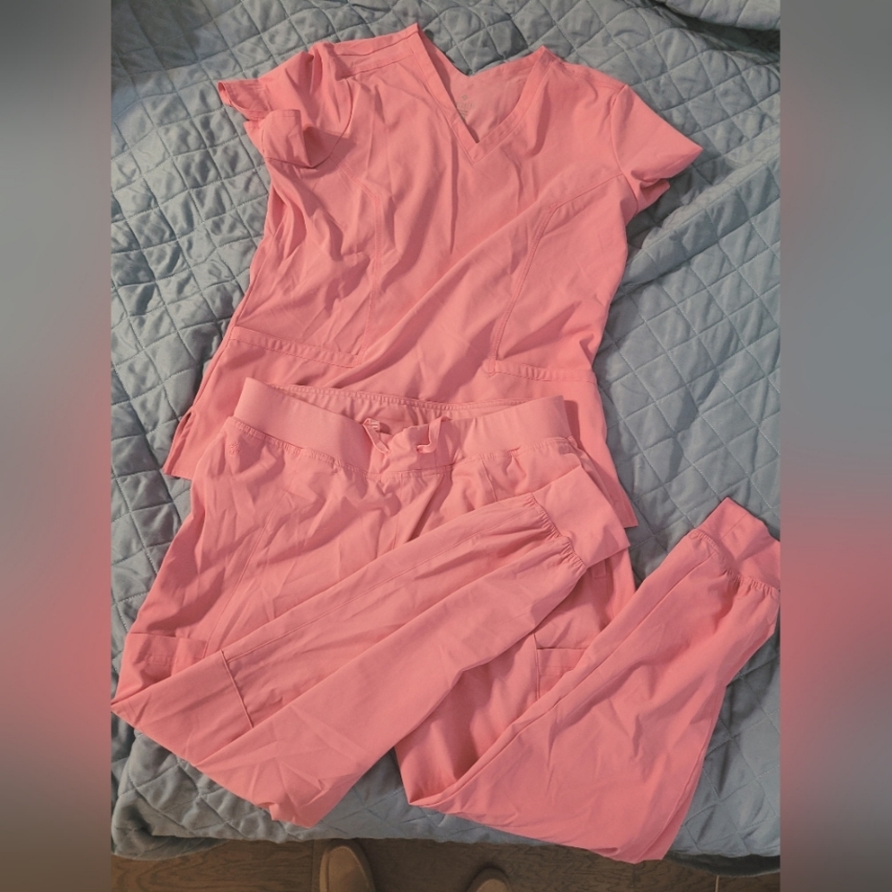 Medcouture Peaches taffy pink scrub set